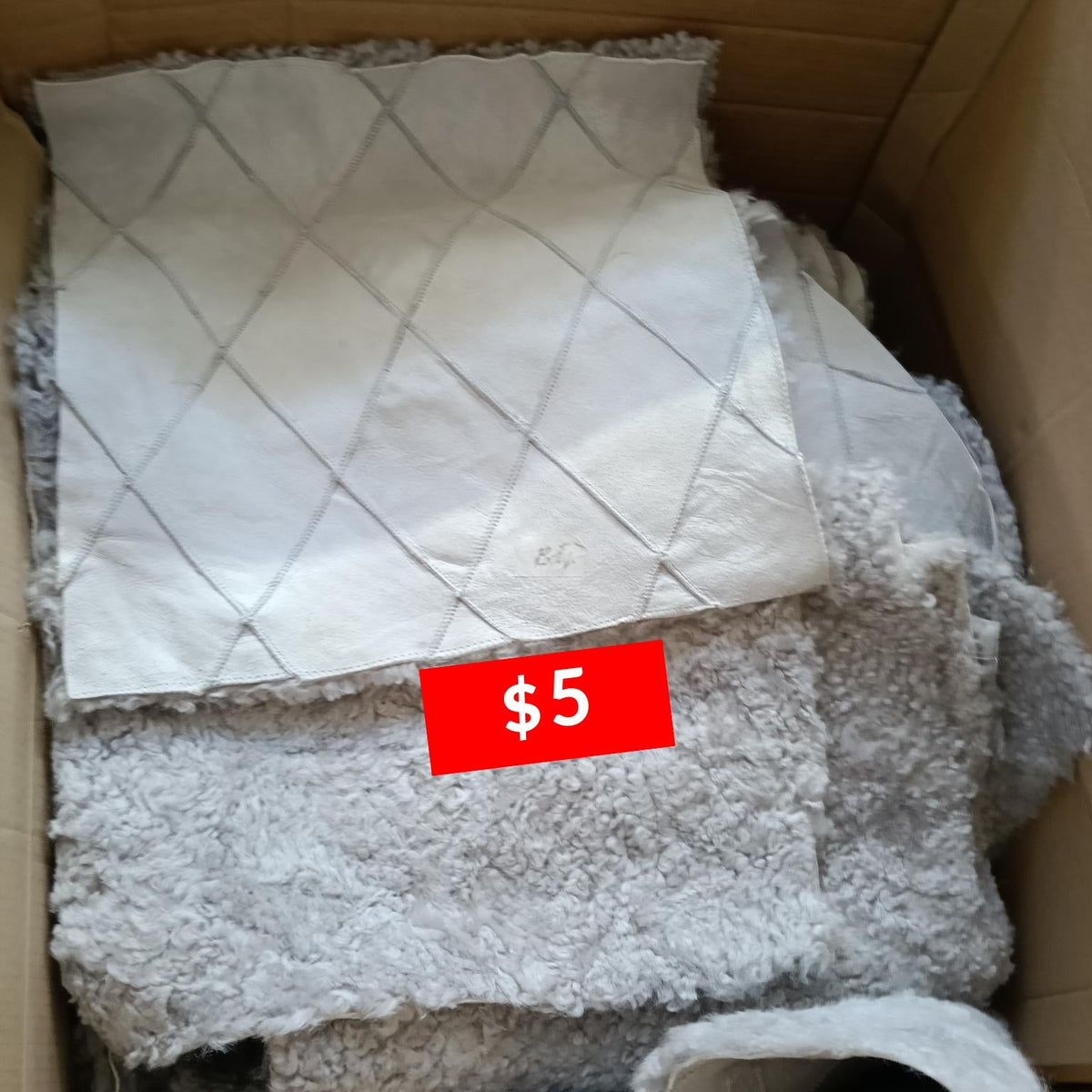 Seatpad (Grey Shortwool)